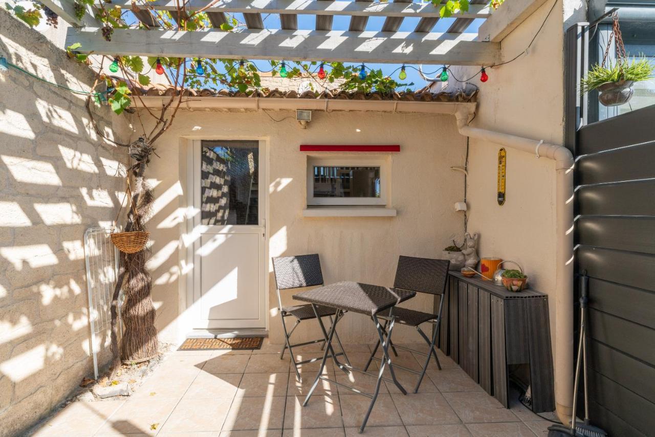 Appart Aux Portes De La Camargue Manduel エクステリア 写真